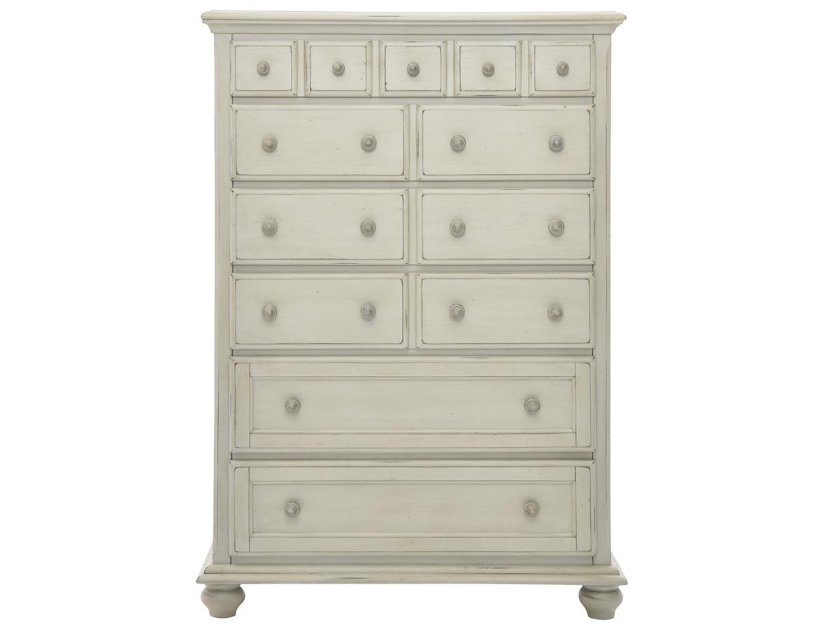 Vail Cove Chest